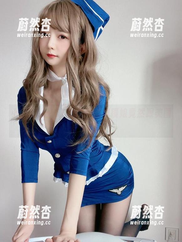 51酱 小道消息:51酱的肉丝眼镜娘竟然跟美图有个约会?