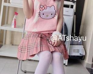 好吧，AT鲨的反差巫女写真，果然能变成能让人挪不开眼的壁纸。