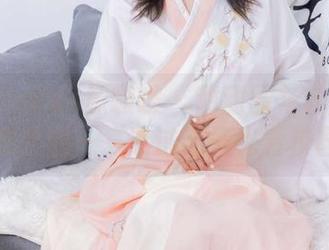 BoBoSocks袜啵啵 - 甜甜圈与校服的亲密接触——透过无圣光看校园