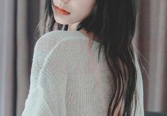 说真的，这就是Hizzy(히지)的最新图集吧，油亮得让人眼花缭乱。