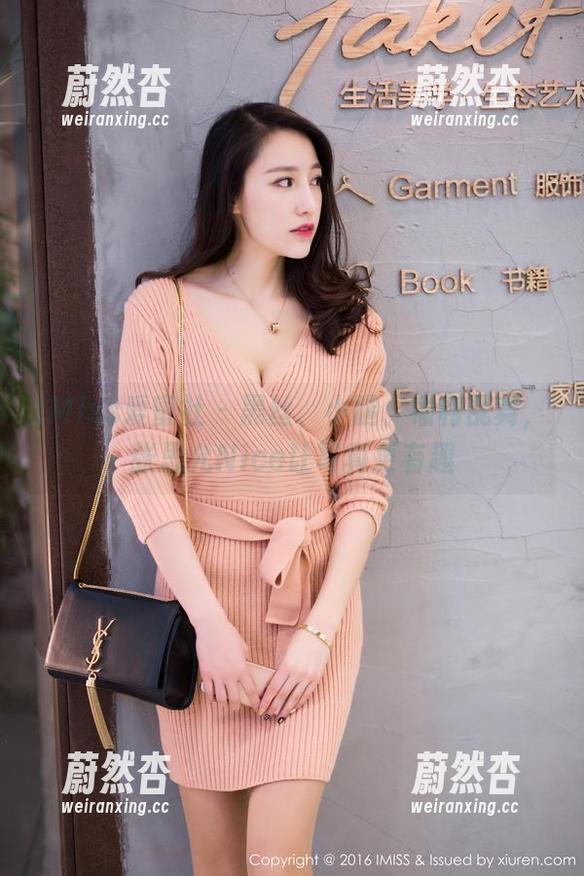 IMiss爱蜜社 - 黑丝、小腿、福利乱舞，张思允Nice让写真更有趣