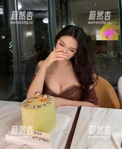 Jessie婕西 微密圈 - 光环与阴影,Jessie婕西女王原图真相,跟你说,拍照得拼宝藏心态!