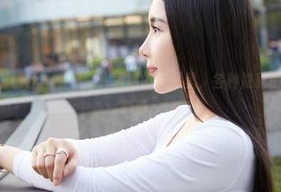 MiiTao蜜桃社 - 看吧,许思铭的美图里,各种隐秘的小痕迹在叫嚣。