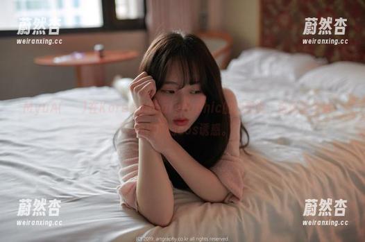 MyuA(뮤아)在KoreanRealgraphic的我想说：这张图片是一种神奇的cos诱惑。