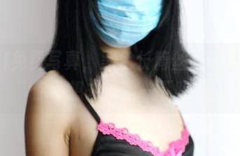 ROSI免费写真,黑色长筒丝袜的魔力,你不想去体验一下吗?