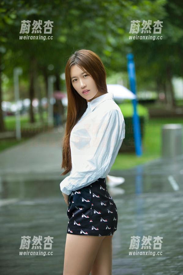 TuiGirl推女郎-李丽莎 TuiGirl推女郎 - 李丽莎:自拍福利写真,找准角度就能火速登上人生巅峰!