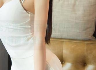 UGirls尤果网 - 在金子熙的圣诞合辑里,下载前请确保你不怕被美丽晕倒。