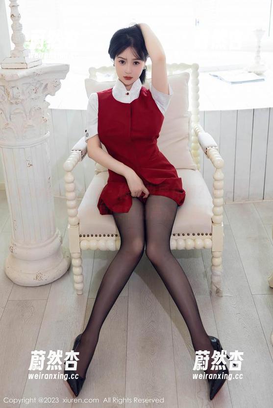 Xiuren秀人网-MODEL伊若 Xiuren秀人网 - 秘书也要休假?MODEL伊若写真集中的高清小憩!
