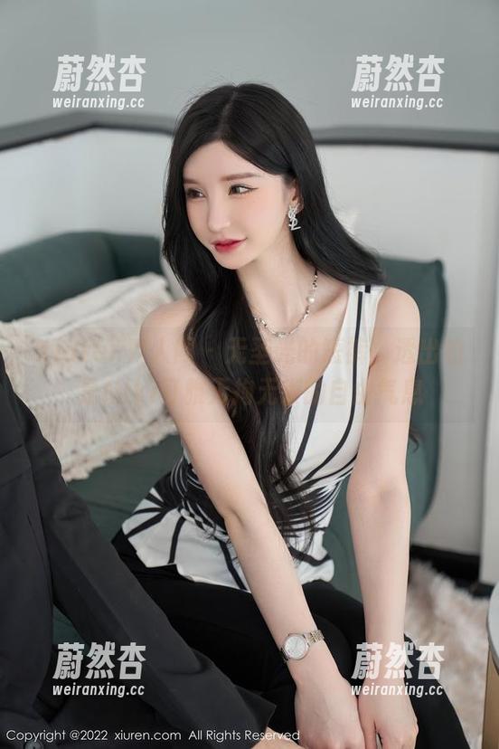 Xiuren秀人网-Niki可雅 Xiuren秀人网 - 无圣光的短裤,透出的是Niki可雅无拘无束的自由气息