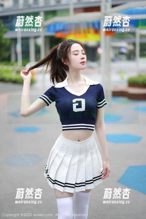 Xiuren秀人网-九尾Ivy Xiuren秀人网 - 全套厨娘写真,九尾Ivy一秒变身,你能不愉悦吗?