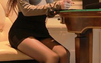 Xiuren秀人网 - 观看梦娜Vanessa的白色,合集里的氛围竟是如此微妙,像一笔白色油墨。