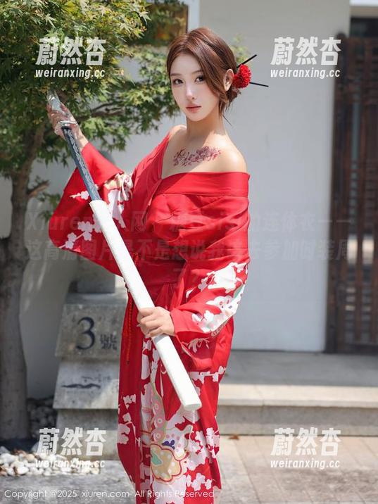 Xiuren秀人网-糖豆sisi Xiuren秀人网 - 糖豆sisi的连体衣——这高清图片是不是想说我该去参加时装周了?