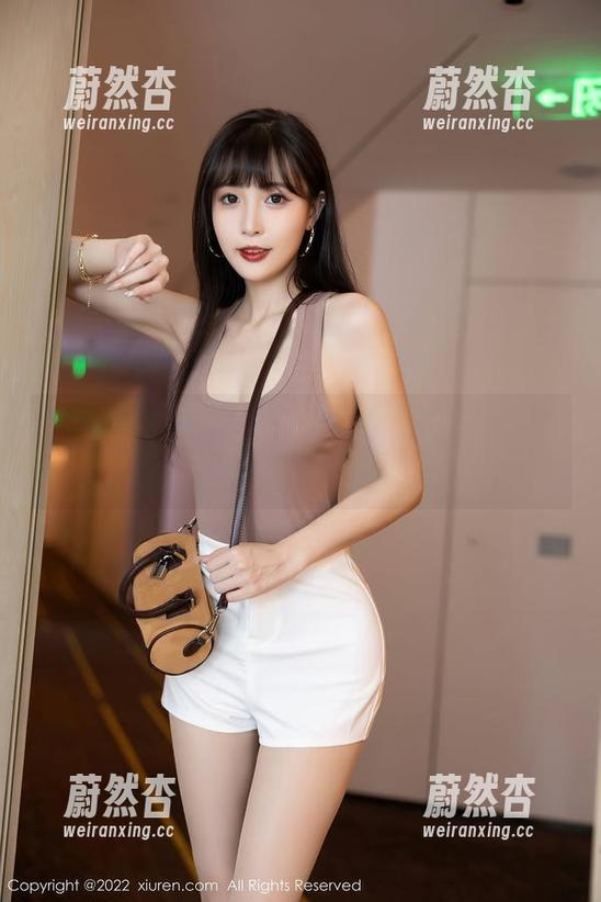 Xiuren秀人网-谢小蒽 Xiuren秀人网 - 在这些美图资源中,谢小蒽的女神气场一阵此起彼伏。