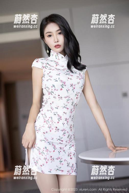 Xiuren秀人网-黄婧GIGI Xiuren秀人网 - 这黄婧GIGI的黑白图包里到底藏着啥?下载完了慢慢品味!