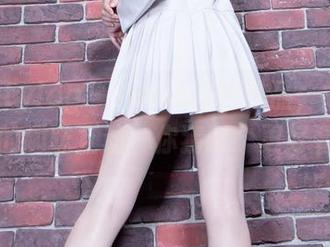 beautyleg - Tammy的作品,妹妹之间的趣味互动,你猜哪个更好看?