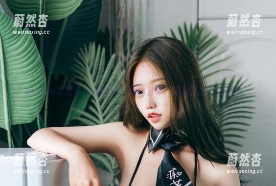 eloise软软 eloise软软在河边的JK,图片分享:浪漫气息扑面而来!