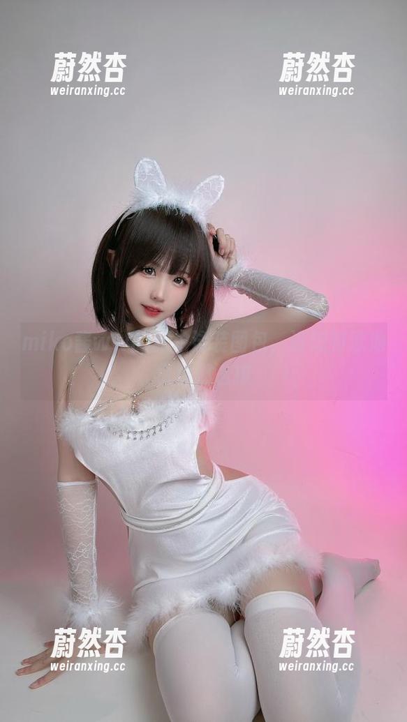 miko酱ww miko酱ww的私拍泳装图包,没想到泳池也能那么撩