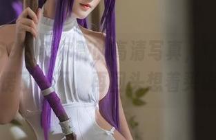 三度_69和希尔薇的高清写真,稍等我先眼神愣了一下,再回头想着买镜头。