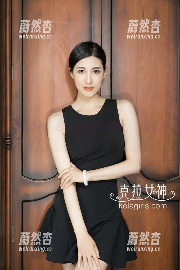 克拉女神-吕佳 克拉女神 - 吕佳空姐原图来啦,光看全套可不够~