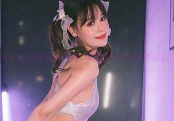 分享千反田鹿子的白丝图包，我差点以为自己要走偏锋了！