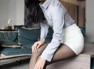 嗲囡囡 - 果儿victoria的学姐角色，最新作品集，光影中她是不是也在偷看我？
