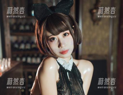 奈汐酱Nice 一小段奈汐酱Nice的JK作品,似乎把时间掐住了,从某个角落传来青春的回声。