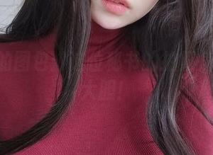 女主K的图包:这位秘书的拍照角度出奇大胆!