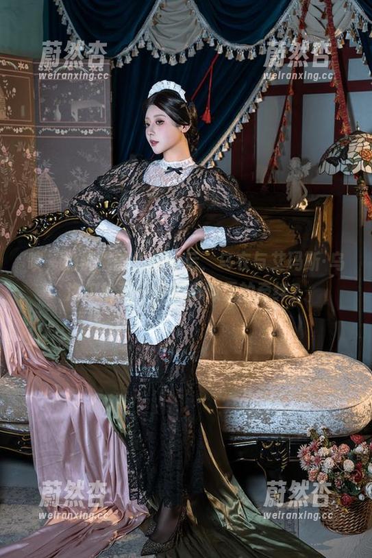奶桃桃 噢,奶桃桃的作品背后,乌衣与艾玛斯·乌洛尔给我一种若有似无的牵绊?