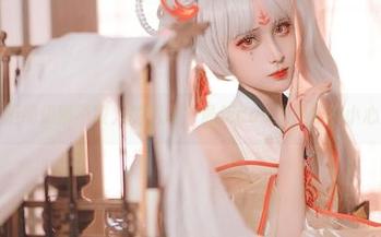 谁能拒绝奶狮不咬人的透明？最新cos又要俘获小心心！