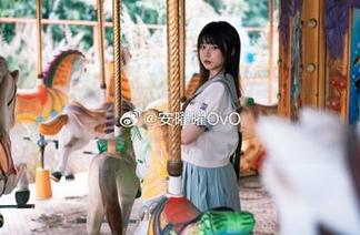 整个安曜曜空姐全集原图,穿着那身制服,我快要懵了,怎能有如此气场?