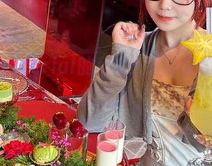 宝儿mysterial的私拍：连体衣和不经意的优雅