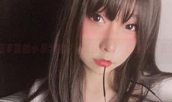资源丰富的小泉学姐吖，天台美图，这波我给满分！