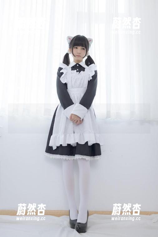 少女秩序-小满 少女秩序 - 小满的镂空图包:就像我今天的穿搭,迷蒙又不失优雅。