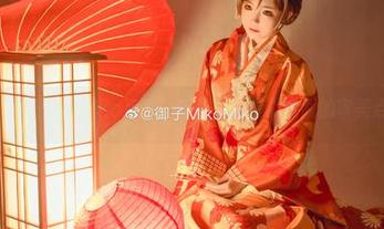 “御子Yumiko皮衣”原图，直接戳中我的审美点