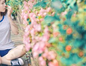 推女神 - 欧阳妮娜娜婚纱美图合集：天上掉下来的仙女？Nope，她可是在镜头前摇摆的哟！