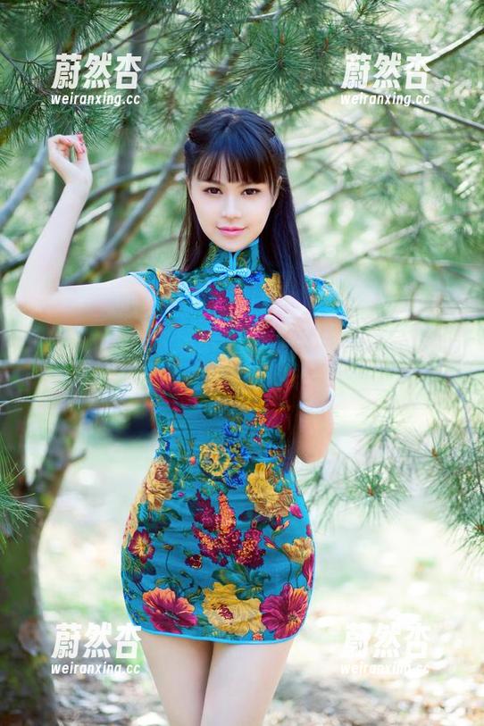 推女郎-连欣 推女郎 - 进入连欣的浴室:图说水与泡的故事,快来下载吧!