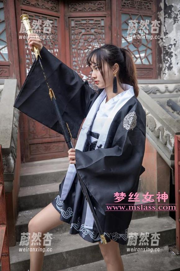 梦丝女神-璇璇 梦丝女神 - 璇璇的《小黄鸭帽》全集——帽子也能上天啊,不信你看!