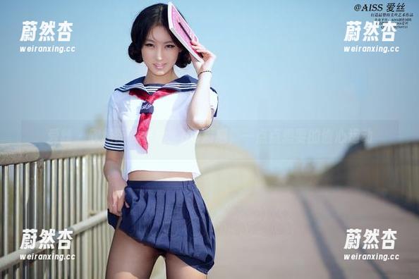 爱丝-欣杨 爱丝 - 欣杨短裙作品:HD质感,一点点想要的偷心运动