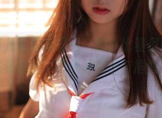 直视猫九酱的资源包，超小比基尼眼镜娘，完美诠释‘夏天的欢乐与尴尬’！