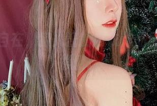 朦胧却自在,猫九酱的内衣作品无圣光也很撩。