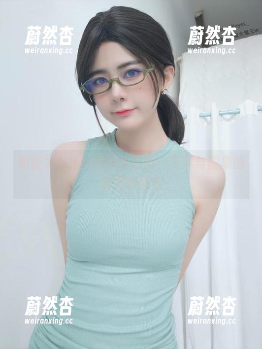 眼酱大魔王w 眼酱大魔王w的棕丝冒险:写真与图集的混搭新旅程