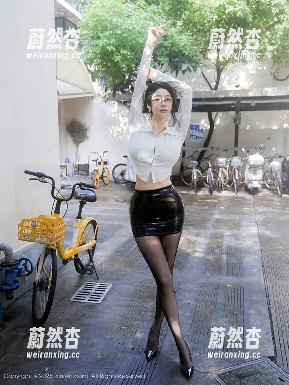 秀人网-朱可儿 秀人网 - 玩套路!朱可儿高清莎莎双人影像,图片让人忍俊不禁。