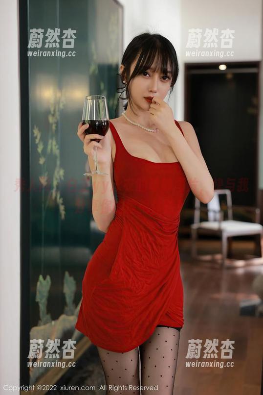 秀人网-白芷yy 秀人网 - 白芷yy泳衣的奇妙图片,快与我分享你的惊艳体验!