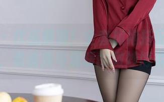 秀人网 - 作品展现!全套旗袍搭配邱淑贝,看清冷与温暖的微妙博弈