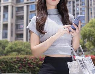 秀人网 - 黄可Christine推出的奶牛,完全是作品资源吗?