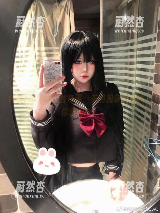 纯爱neko 纯爱neko的天台奇遇:美图和杂技表演,你选哪个?