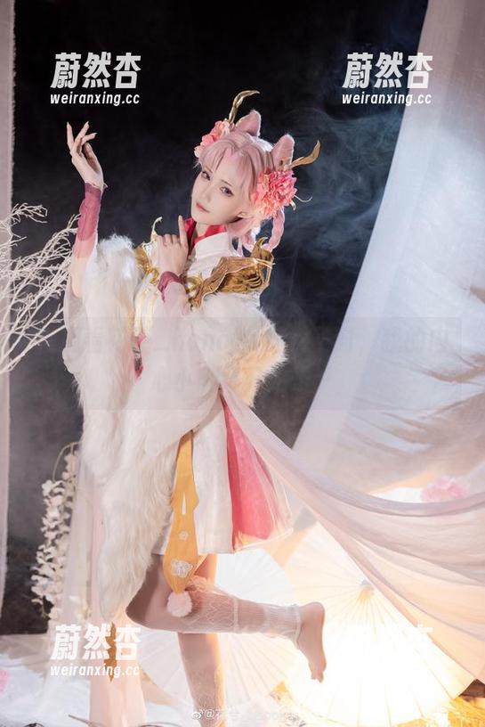 花兮_honoka 在观看花兮_honoka的女王时,我的内心小剧场开始了~