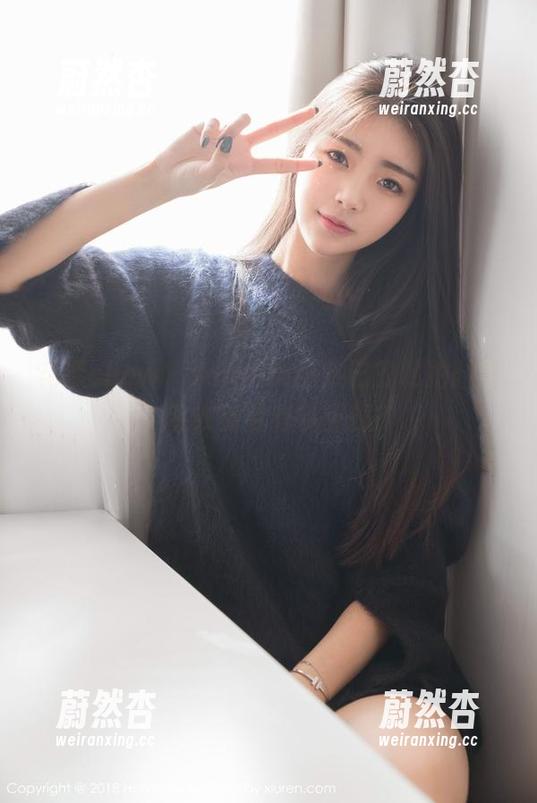 花漾show-Angela小热巴 花漾show - Angela小热巴的私拍时光,毛衣到底有多舒服?