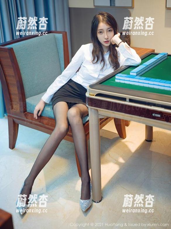 花漾show-果儿Victoria 花漾show - 在线流行:果儿Victoria与体操服,咖啡馆也能变成健身房?