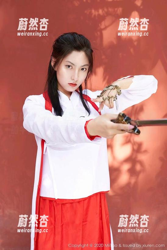 蜜桃社-吴凯莉Kelly 蜜桃社 - 高清写真集,吴凯莉Kelly和她的牛仔裤,共同演绎了一场“拉扯”的戏